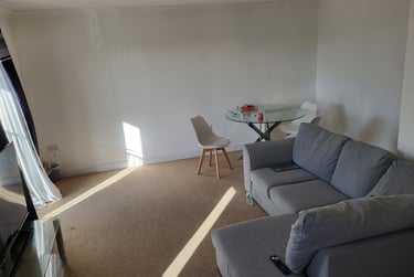 2 bed flat, Henry Bird Way, Southbridge, Northampton, NN48GE - Image 1