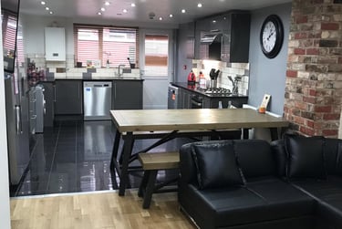 6 bed house, Moseley Road, Fallowfield, Manchester, M146PB - Image 1