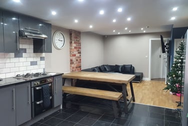 6 bed house, Moseley Road, Fallowfield, Manchester, M146PB - Image 2