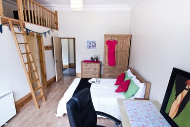1 bed studio, 1 Clarkson Street, Broomhall, Sheffield, S102TQ - Image 1