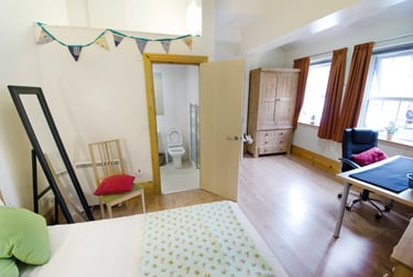 1 bed studio, 1 Clarkson Street, Broomhall, Sheffield, S102TQ - Image 2
