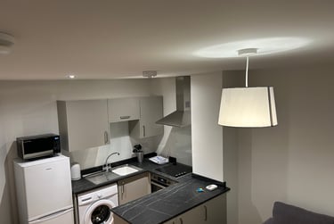 2 bed flat, Tang Hall Lane, Layerthorpe, York, YO103RJ - Image 2