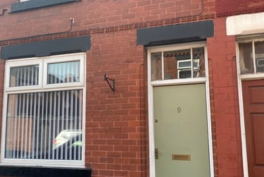 2 bed house, Mere Avenue, Weaste, Salford, M65QW - Image 1