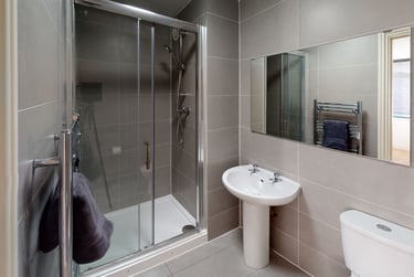 1 bed studio, Fraser Road, University of Portsmouth, Portsmouth, PO51EE - Image 6