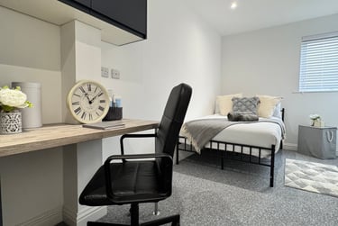 6 bed house, Belmont Street, University of Portsmouth, Portsmouth, PO51ND - Image 1