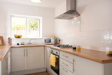 5 bed house, Baileys Road, University of Portsmouth, Portsmouth, PO51EA - Image 1