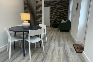 7 bed house, Margate Road, University of Portsmouth, Portsmouth, PO51EZ - Image 1