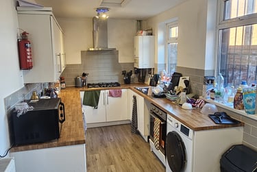 5 bed house, Claremont Road, Victoria Park, Manchester, M145WU - Image 2