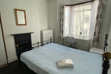 4 bed house, St. Martins Place, Hanover, Brighton, BN23LE - Image 4