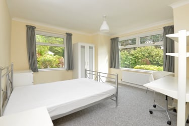 3 bed house, Lodge Hill, Duryard, Exeter, EX44AB - Image 2