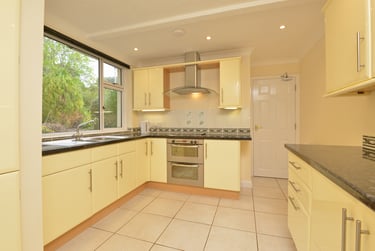 3 bed house, Lodge Hill, Duryard, Exeter, EX44AB - Image 8