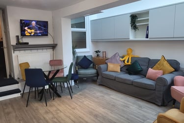 6 bed house, Pinhoe Road, Mount Pleasant, Exeter, EX47HS - Image 2