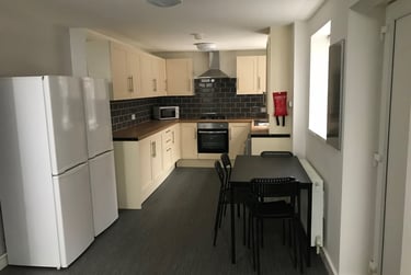 6 bed house, Leopold Road, Kensington, Liverpool, L78SS - Image 2