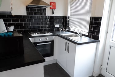 4 bed house, Tang Hall Lane, Layerthorpe, York, YO103RJ - Image 2