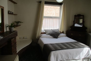 5 bed house, Neville Street, The Groves, York, YO318NP - Image 4