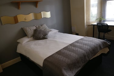 5 bed house, Neville Terrace, The Groves, York, YO318NF - Image 1