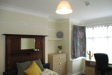 6 bed house, Osbaldwick Lane, Hull Road, York, YO103AX - Image 1