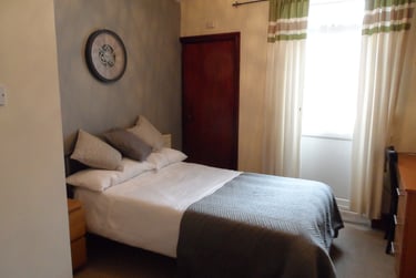 6 bed house, Haxby Road, Clifton, York, YO318JL - Image 1