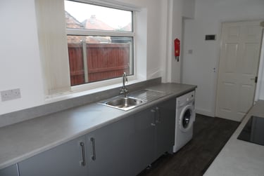 5 bed house, Asquith Avenue, Tang Hall, York, YO310PZ - Image 2