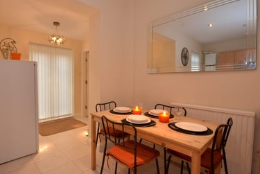 6 bed house, Bad Bargain Lane, Tang Hall, York, YO310LW - Image 2