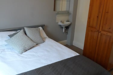 5 bed house, Brownlow Street, The Groves, York, YO318LW - Image 3