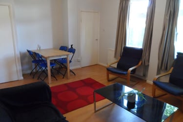 4 bed house, Alcuin Avenue, Layerthorpe, York, YO103TH - Image 2