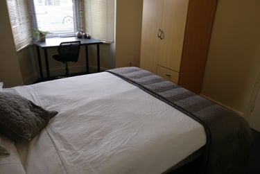 5 bed house, Neville Terrace, The Groves, York, YO318NF - Image 2