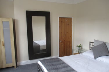 4 bed house, Neville Terrace, The Groves, York, YO318LN - Image 2