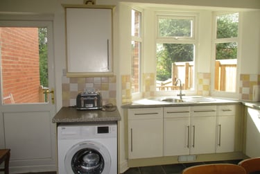 6 bed house, Temple Avenue, Tang Hall, York, YO103RS - Image 2