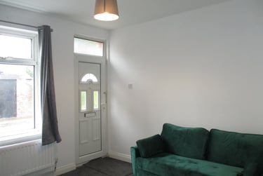 2 bed house, Hillsborough Terrace, Clifton, York, YO306EW - Image 2