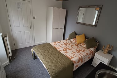 6 bed house, Kingsway North, Clifton, York, YO306JB - Image 2