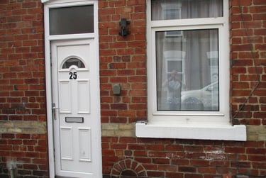 2 bed house, Rosebery Street, Holgate, York, YO264YX - Image 1