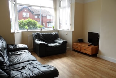 4 bed house, Tang Hall Lane, Layerthorpe, York, YO103RJ - Image 3