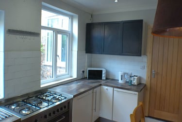 4 bed house, Markham Crescent, The Groves, York, YO318NS - Image 1