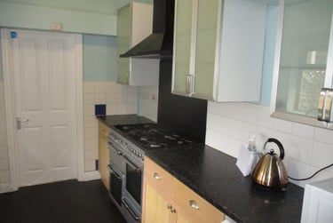 6 bed house, Feversham Crescent, Clifton, York, YO318HQ - Image 7