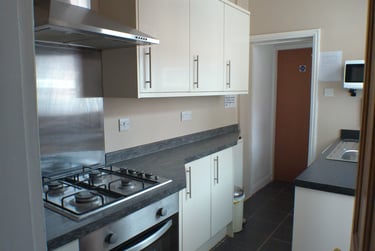 3 bed house, Earle Street, The Groves, York, YO318LJ - Image 3