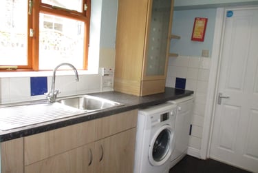 6 bed house, Feversham Crescent, Clifton, York, YO318HQ - Image 8