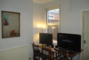 3 bed house, Queen Victoria Street, South Bank, York, YO231HW - Image 9