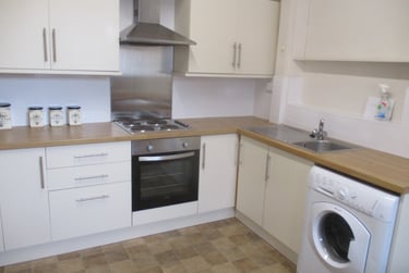 5 bed house, Neville Street, The Groves, York, YO318NP - Image 1