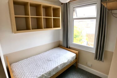 4 bed house, Emerald Street, The Groves, York, YO318LQ - Image 8