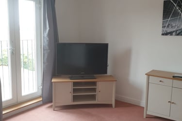 2 bed flat, Henry Bird Way, Far Cotton, Northampton, NN48GE - Image 2