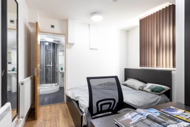 1 bed studio, De Montfort Street, Highfields, Leicester, LE17GD - Image 1