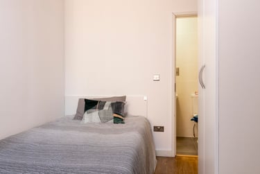 2 bed flat, Cambridge Street, City Centre, Leicester, LE30JP - Image 2