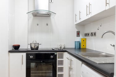 1 bed studio, De Montfort Street, Highfields, Leicester, LE17GD - Image 7