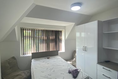 1 bed studio, West Walk, Highfields, Leicester, LE17NG - Image 11