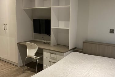 1 bed studio, De Montfort Street, Highfields, Leicester, LE17GT - Image 4