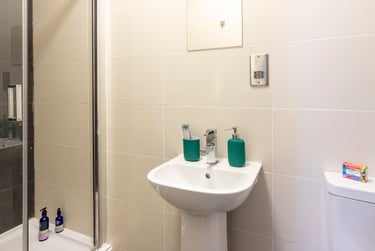 2 bed flat, Cambridge Street, City Centre, Leicester, LE30JP - Image 3