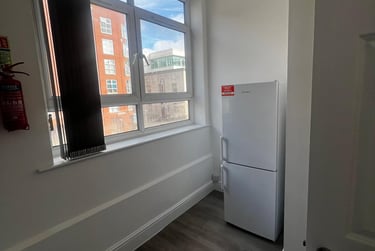 2 bed flat, Charles Street, Highfields, Leicester, LE11LA - Image 3