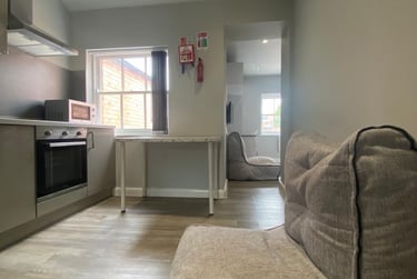 1 bed studio, De Montfort Street, Highfields, Leicester, LE17GT - Image 14