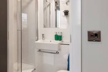 1 bed studio, 23 College Street, Arboretum, Northampton, NN12FT - Image 10